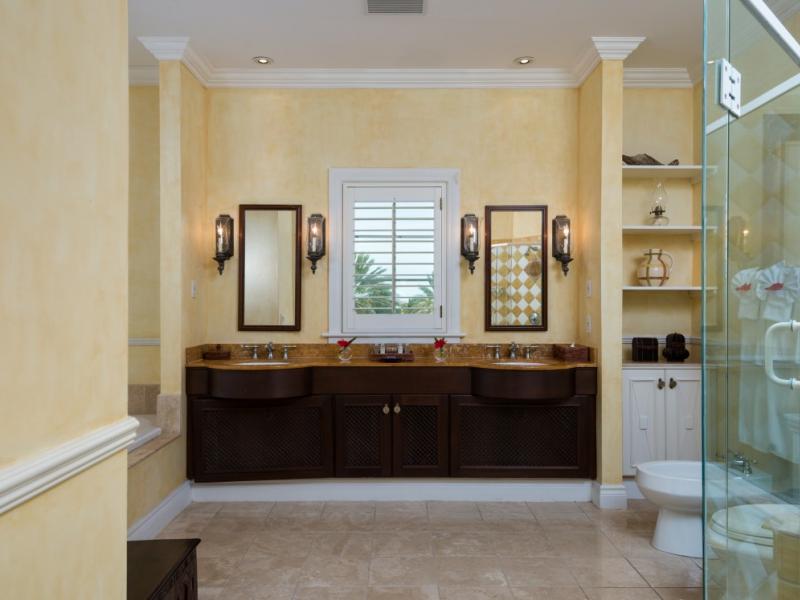 Point Grace , Grace Bay  