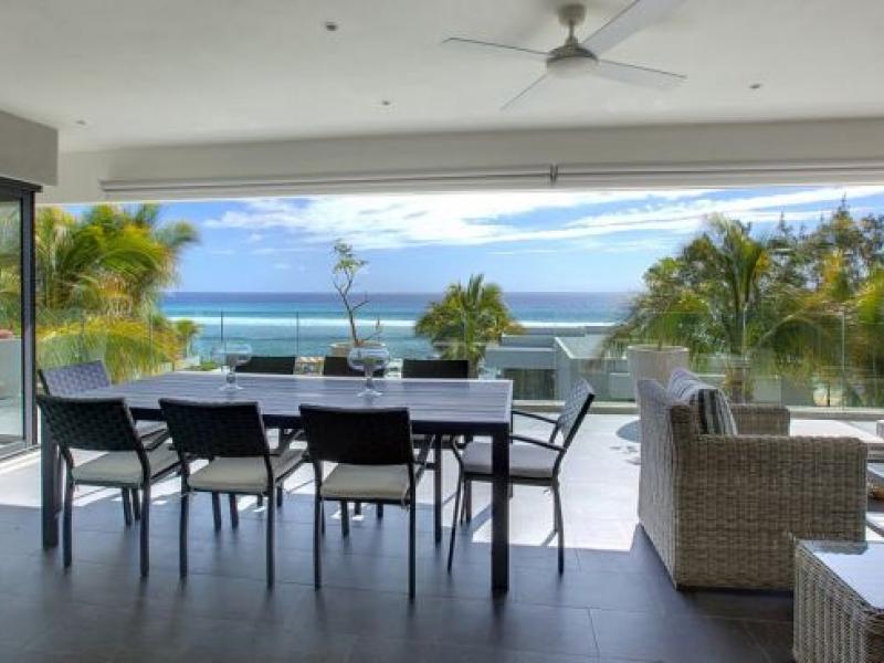 Leora Beach , South Coast  