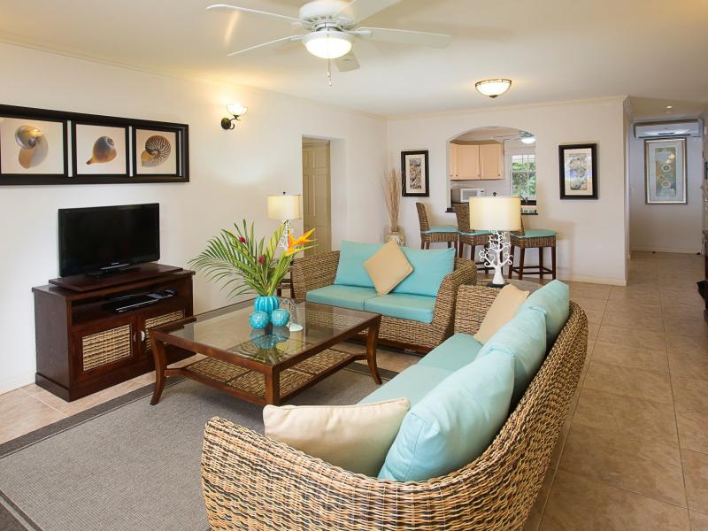 Beach View Hotel Barbados , Paynes Bay , West Coast Barbados  