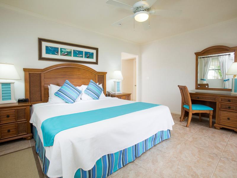 Beach View Hotel Barbados , Paynes Bay , West Coast Barbados  