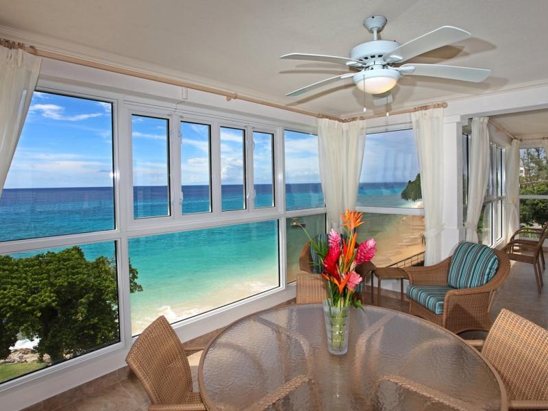 Beach View Hotel Barbados , Paynes Bay , West Coast Barbados  