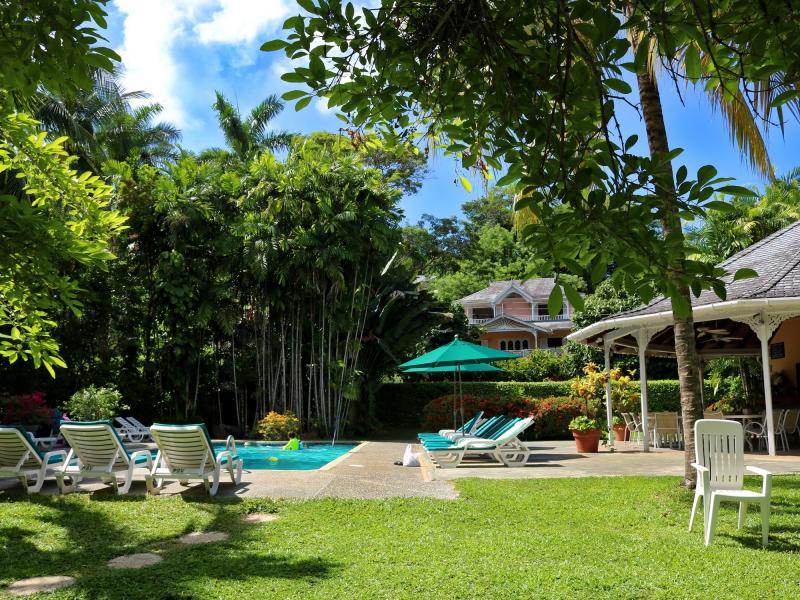 Plantation Beach Villas , Stonehaven Bay  