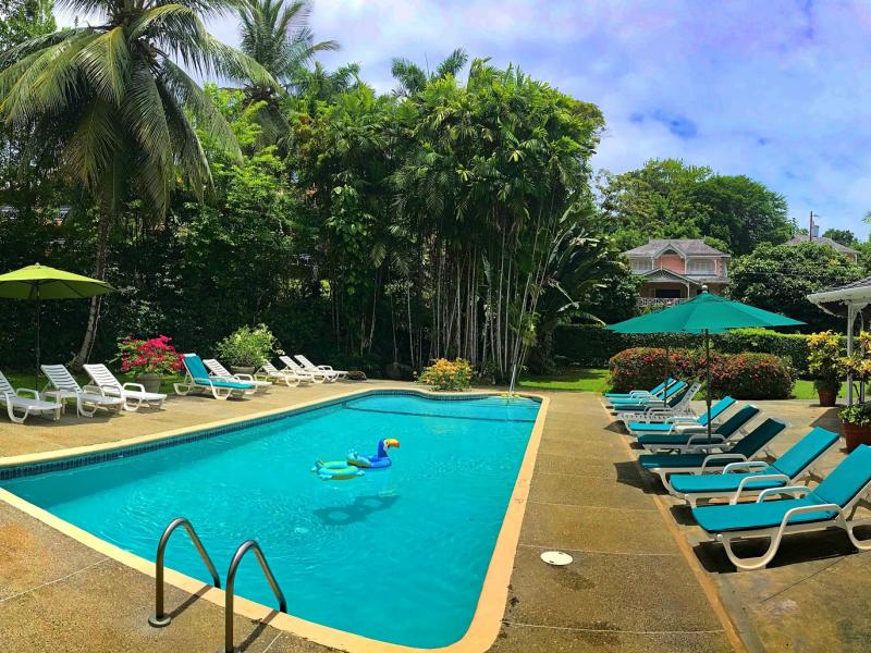 Plantation Beach Villas , Stonehaven Bay  