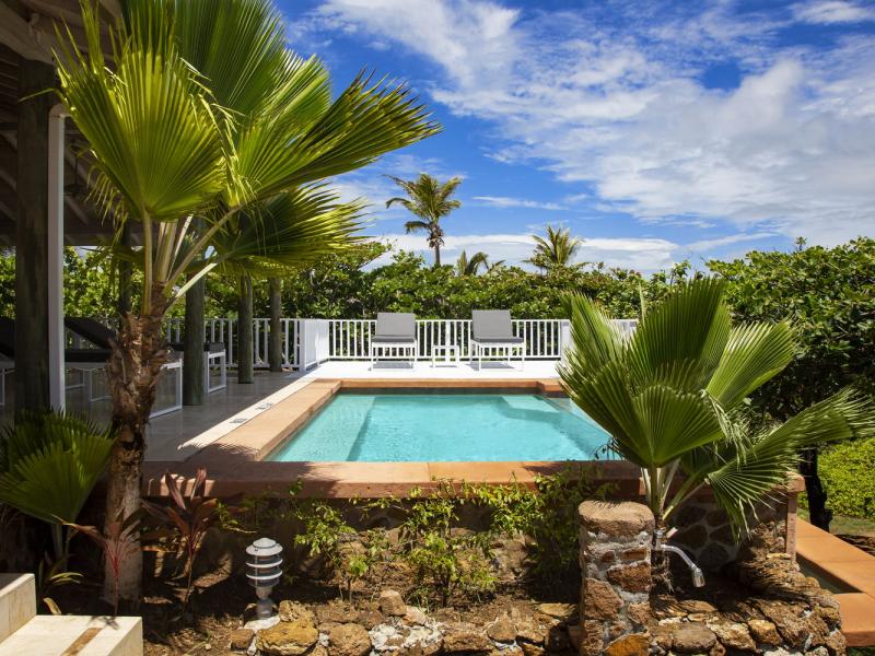 Palm Island Resort  , Palm Island  